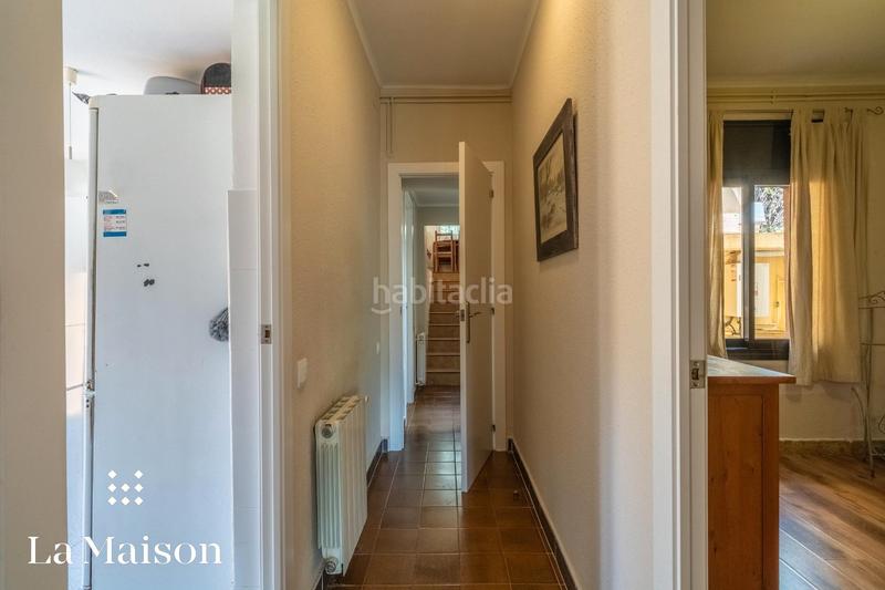 Foto 0b2e9cb4-3124-4a47-8259-3cb1a99aee0e. Chalet with fireplace heating pool in Arenys de Munt