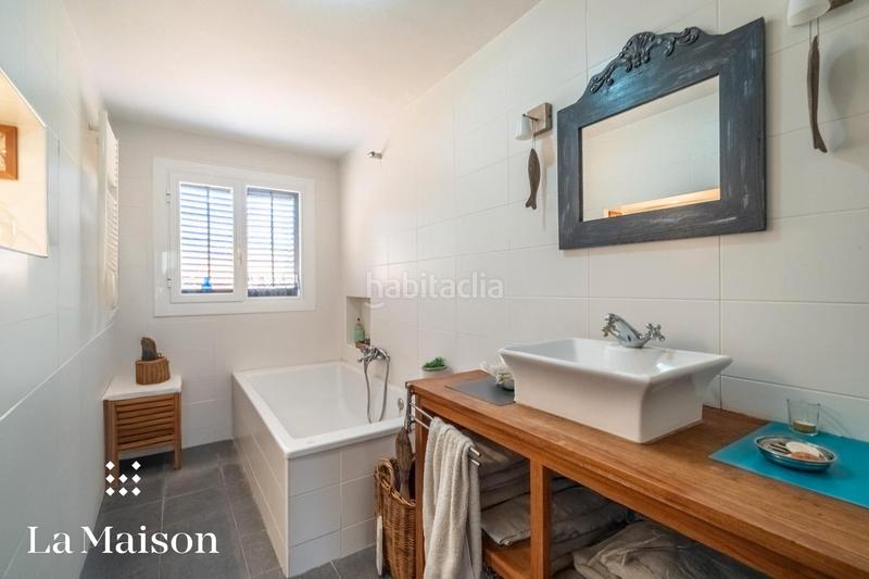 Foto 484d2ce5-2d97-4307-aeb5-4878ef933165. Chalet with fireplace heating pool in Arenys de Munt