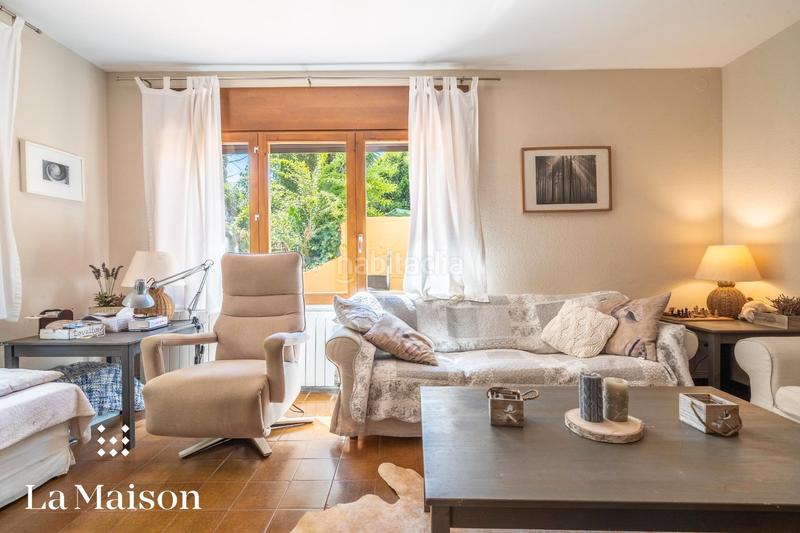 Foto 841dc45d-59e6-46db-94ec-594eea8c6d16. Chalet with fireplace heating pool in Arenys de Munt