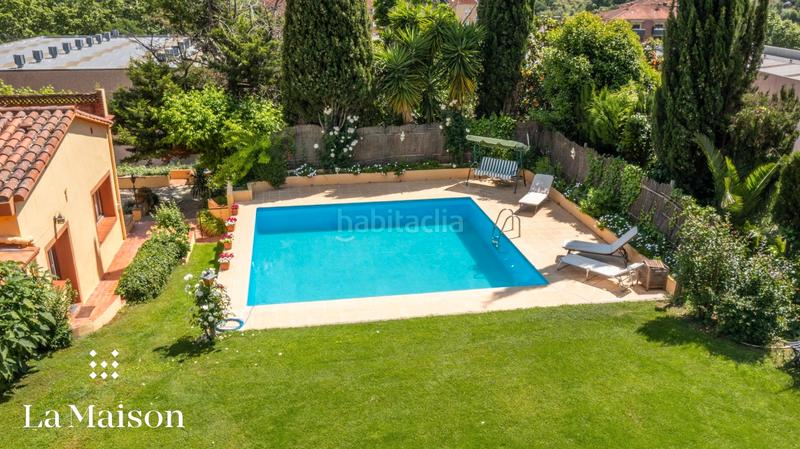 Foto 8d804bd4-0b94-4973-9378-2bc3fbfa3f2a. Chalet with fireplace heating pool in Arenys de Munt