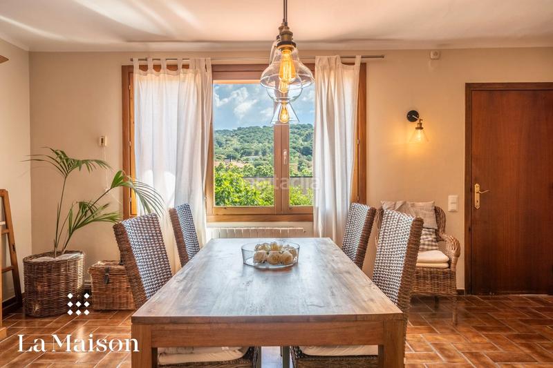 Foto ccc75c9e-4e31-4f16-b3f3-216eab8f2d32. Chalet con camino riscaldamento piscina in Arenys de Munt