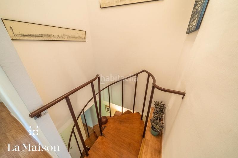 Foto e2f0fbad-a7c0-4ad3-9b57-8a525837fd7b. Chalet con camino riscaldamento piscina in Arenys de Munt