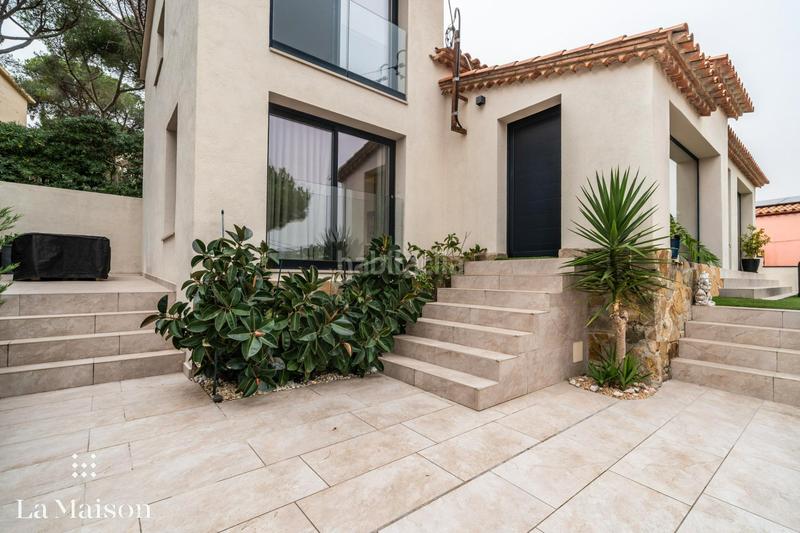 Foto a1412138-0d75-4778-8908-6ce989911aa8. Chalet en carrer de sant joan 16 en Centre Sant Andreu de Llavaneres