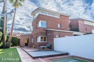 Casa a Carrer dels oms 6