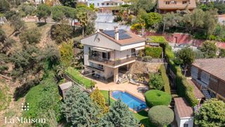 Chalet  Carrer priorat