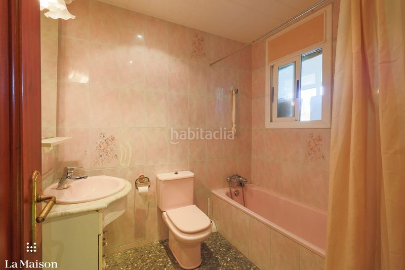 Foto 9d2b12aa-0d55-463a-884d-c09d315496b6. Casa amb calefacció a Nucli Urbà Argentona