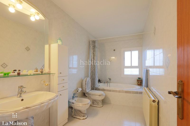 Foto 886e54db-4c67-482c-b35d-b72738169da6. Casa amb calefacció a Urbanitzacions Argentona