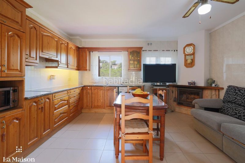 Foto d827fa30-c32a-46d7-9ad1-9d38e98a1825. Casa amb calefacció a Urbanitzacions Argentona