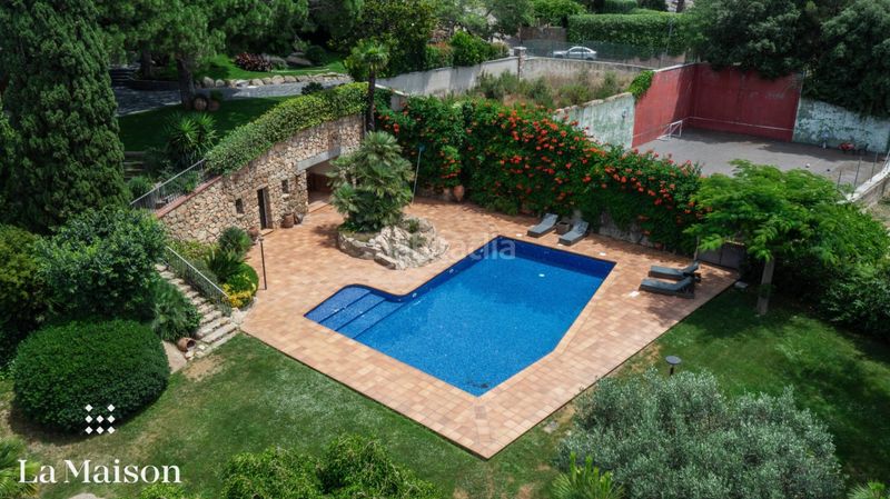 Foto 1241bb77-cc24-402d-a12a-32eae7561870. Casa amb calefacció aparcament piscina a Roca del Vallès (La)