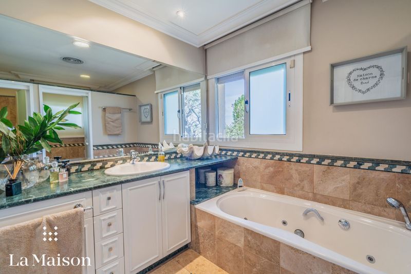 Foto 4ab87e63-d674-4e53-9a9a-fec53970316e. Casa amb calefacció aparcament piscina a Roca del Vallès (La)