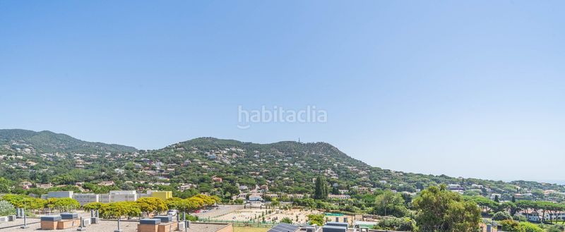 Foto 0796633b-3183-4a0d-a800-2d09384b2cee. Casa aparellada amb calefacció aparcament piscina a Cabrils