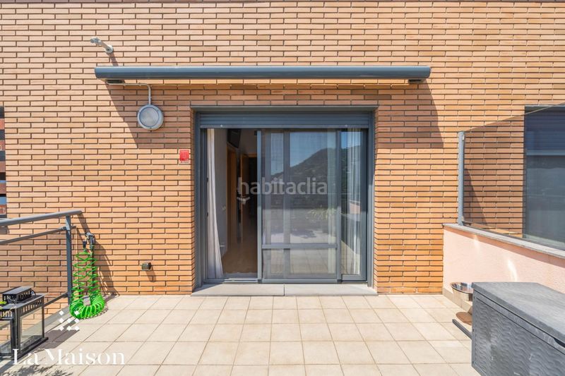 Foto f1639a6e-ba17-4f16-bb6e-f6018da73045. Casa aparellada amb calefacció aparcament piscina a Cabrils