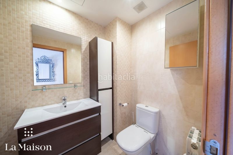Foto f5ddc678-cb72-4be6-a9de-339e86739fa0. Casa aparellada amb calefacció aparcament piscina a Cabrils
