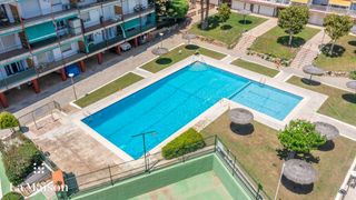 Pis  Avinguda can sans 78 pis 5º1ª. Piso con vistas al mar y a la montaña en sant andreu de llavaner