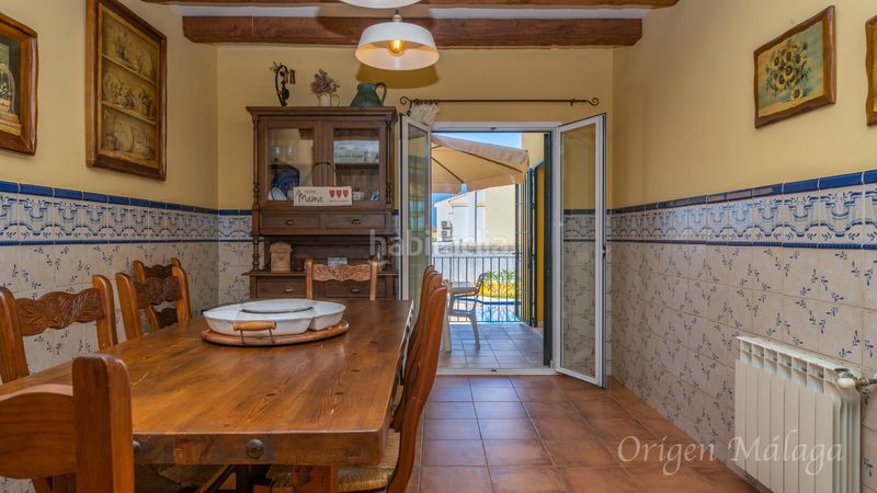 Foto 8601d09d-1891-4240-b334-a06bd16a7eeb. Casa aparellada amb calefacció aparcament piscina a Chilches