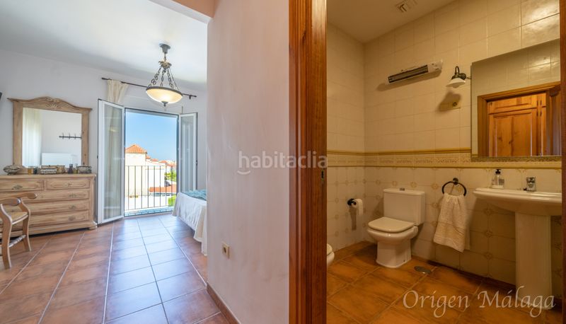 Foto dc378a75-9021-4708-b880-9ccc9892a915. Casa aparellada amb calefacció aparcament piscina a Chilches