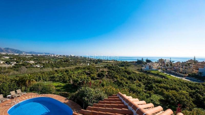 Foto 0d76295a-7d90-4426-b240-7ffd43b2aff1. Casa con camino parcheggio piscina in Chaparil - Torrecilla - Punta Lara Nerja
