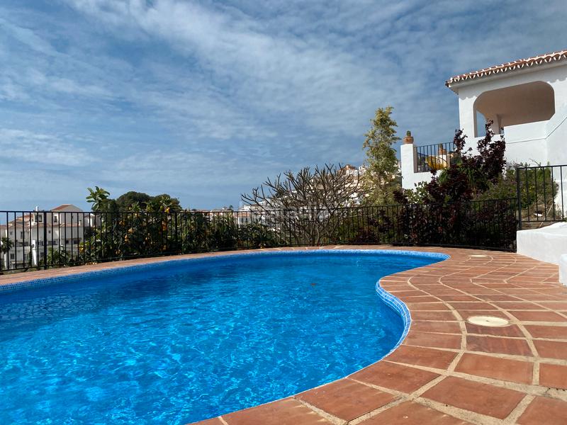 Foto 175213a2-d8a5-4721-934d-7fcaac8edf54. Casa con camino parcheggio piscina in Chaparil - Torrecilla - Punta Lara Nerja