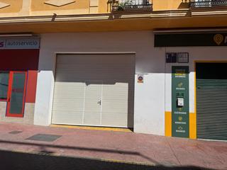 Local Comercial  Calle jan. Local difano en centro rincn de la victoria