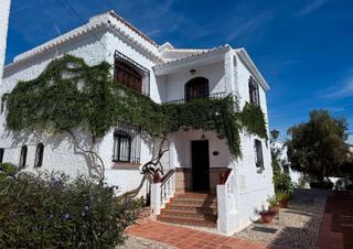 Reihenhaus  Calle los olivos. Casa / chalet adosado en venta en cl olivos, nerja