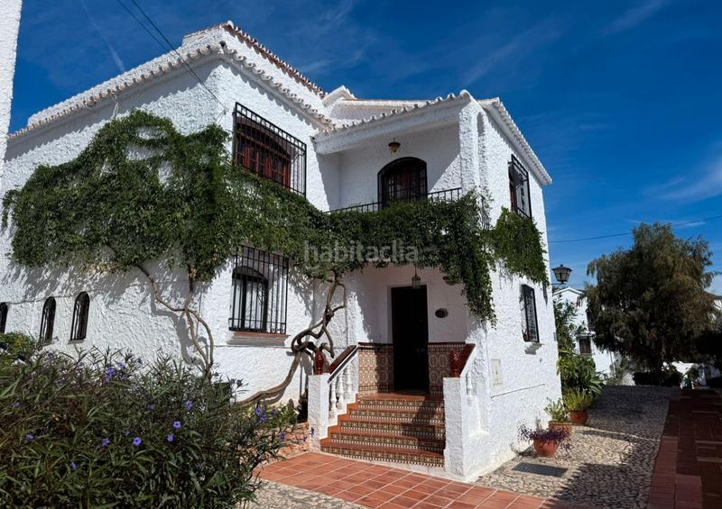 Foto 78516b4e-6f0a-4661-bdeb-4689f7986f09. Casa a schiera con riscaldamento piscina in Capistrano Nerja