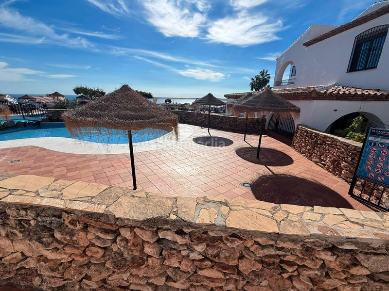 Foto cba13bc1-4286-4ff1-a6b6-fec10c052d67. Casa a schiera con riscaldamento piscina in Capistrano Nerja