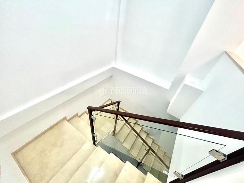 Foto 41b1b95c-ba3b-4c4e-b6d2-6e1da684b994. Local comercial  en venta en El Cano - Los Bermejales Sevilla