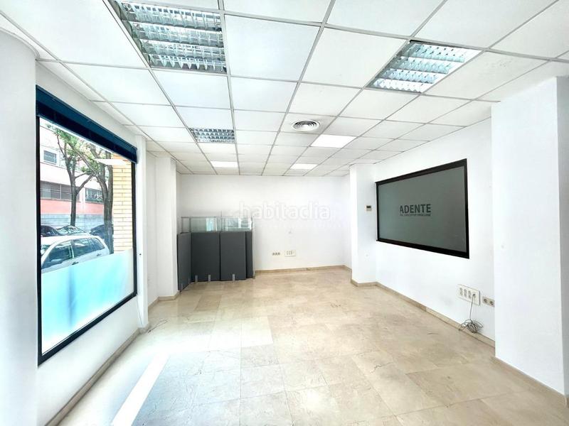 Foto e89be445-ff35-45f9-94f8-1e105a6d4f3d. Local comercial  en venta en El Cano - Los Bermejales Sevilla