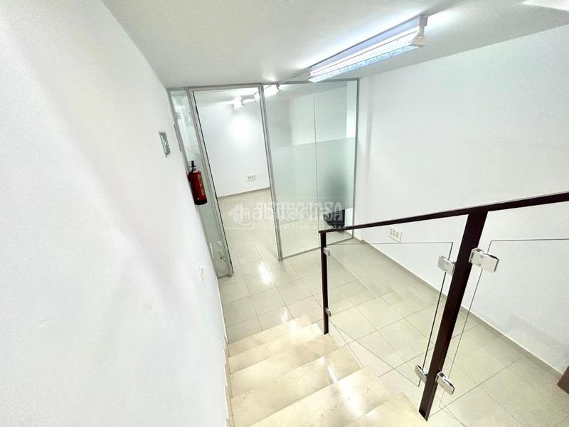 Foto ef7052f6-3b42-4143-9bb1-664066441627. Local comercial  en venta en El Cano - Los Bermejales Sevilla