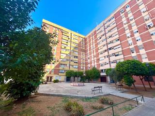 Pis a Barriada de Pineda. Piso en venta en sevilla