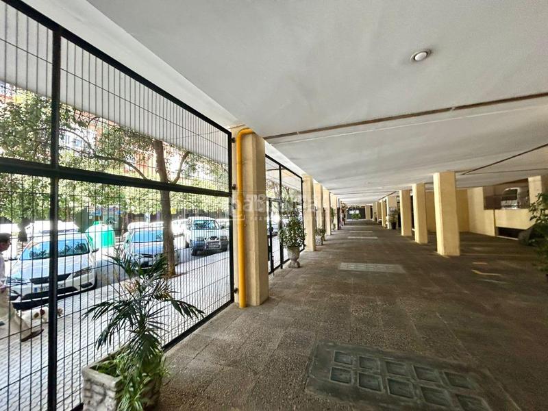 Foto 5bb57146-3668-4e46-8ea9-6be757564a2e. Pis amb aparcament a Bami - La Estrella Sevilla