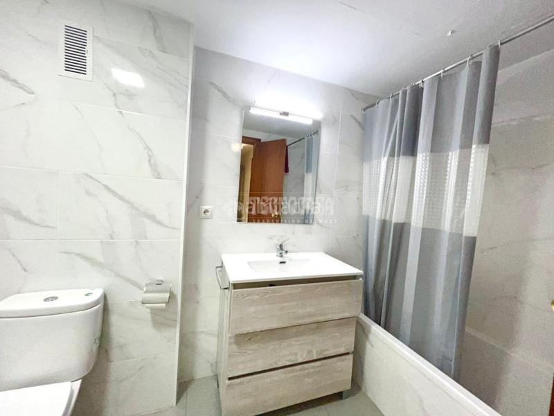 Foto 6ddda38a-143e-4746-b415-4ffe7eb5fca4. Pis amb aparcament a Bami - La Estrella Sevilla