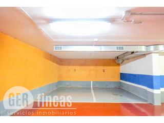 Parking voiture à Transversal 60. Para coche mediano