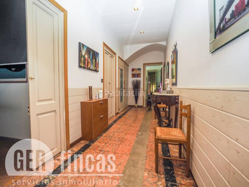 Foto 15669a0e-ce67-4498-ba43-ccd268aec871. Casa  con fantástico patio y terraza en Centre Rubí