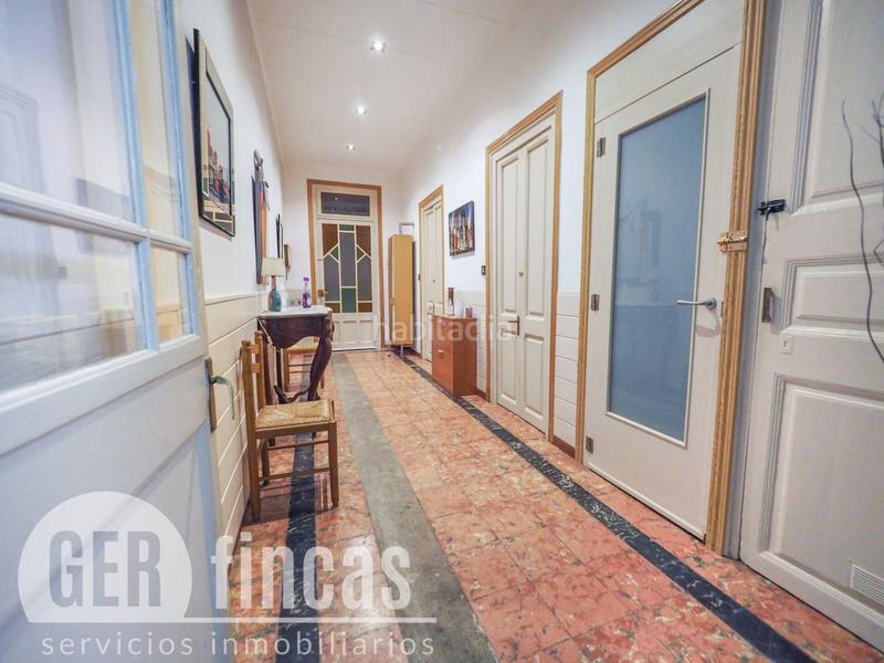 Foto 422eb8a1-b5e3-494e-bcc8-8a756c5a7f35. Casa  con fantástico patio y terraza en Centre Rubí