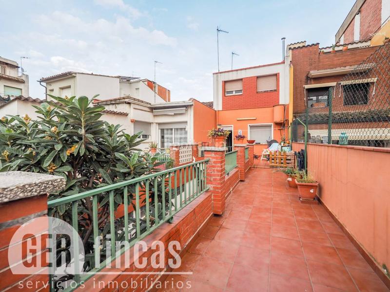 Foto 68d1c7c9-3430-4866-bed3-d79b3c5ced0f. Casa  con fantástico patio y terraza en Centre Rubí