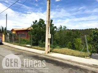 Solar industrial  Calle mallerenga. Terreno en can palet de vista alegre