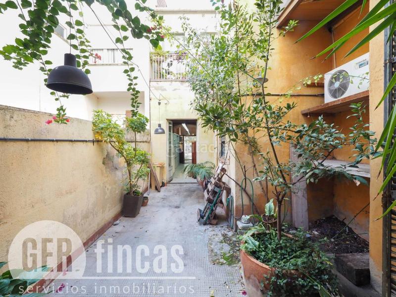 Foto 5548ea98-5060-449f-b5d8-03da2cb09633. Casa a reformar con local comercial. en Ca n'Aurell Terrassa