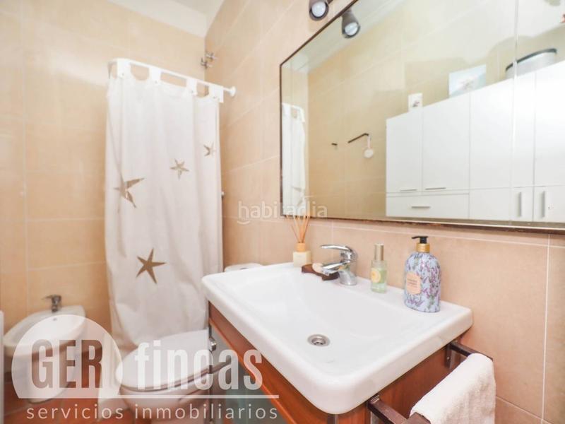 Foto 86d76484-7177-4a0c-9157-532750e63037. Casa a reformar con local comercial. en Ca n'Aurell Terrassa