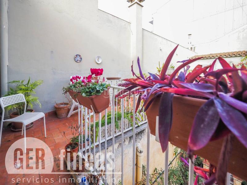 Foto b1db6d89-2c53-4da6-b5a5-6c67e3f6b908. Casa a reformar con local comercial. en Ca n'Aurell Terrassa