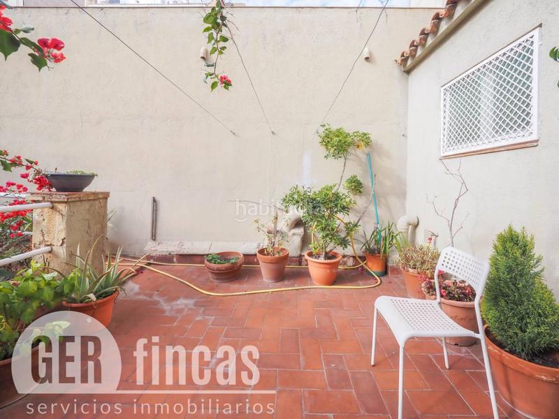 Foto c33bac62-bdd6-405c-bea9-ad5f39765269. Casa a reformar con local comercial. en Ca n'Aurell Terrassa