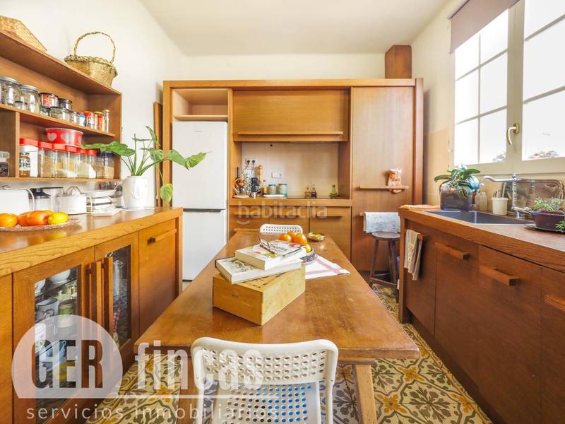 Foto dbdb9dc3-c3ac-40e3-8ef6-d05f29b7baca. Casa a reformar con local comercial. en Ca n'Aurell Terrassa