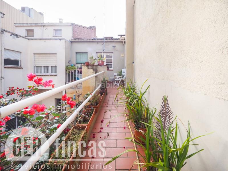 Foto ea406094-28cc-4cd2-b605-49b125504ba0. Casa a reformar con local comercial. en Ca n'Aurell Terrassa