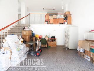 Business premise  Violinista vellsolà. Local en vallparadís con almacén y muchas posibilidades