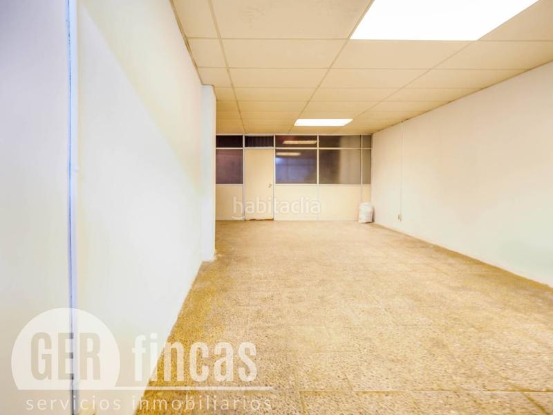 Foto 1963053d-b72f-4052-b48e-f5d1f5c8051c. Alquiler local comercial con muchas posibilidades en el centro de la ciudad . en Terrassa