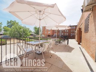 Local Comercial  Calle tarragona. Local m�s negocio