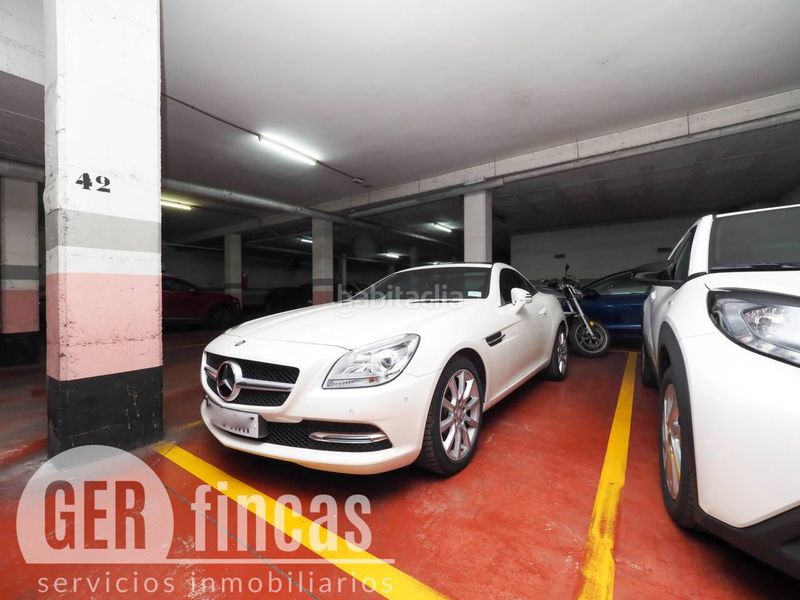 Foto af28116b-1e0c-4232-afc6-026e0363b82c. Parking coche en calle joaquín costa 106 gran oportunidad de venta de plaza de parking ! en Terrassa