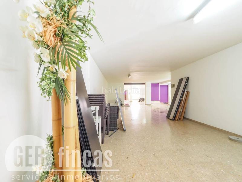 Foto 1c294d86-0fb8-46e8-8bc3-0d00c65d967c. Local comercial a Plaça Catalunya - Escola Industrial Terrassa