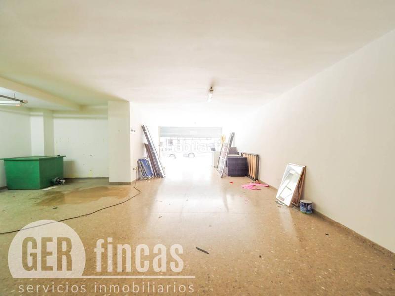 Foto 2efbbeaf-157c-415c-982e-95e48e1cff24. Local comercial a Plaça Catalunya - Escola Industrial Terrassa