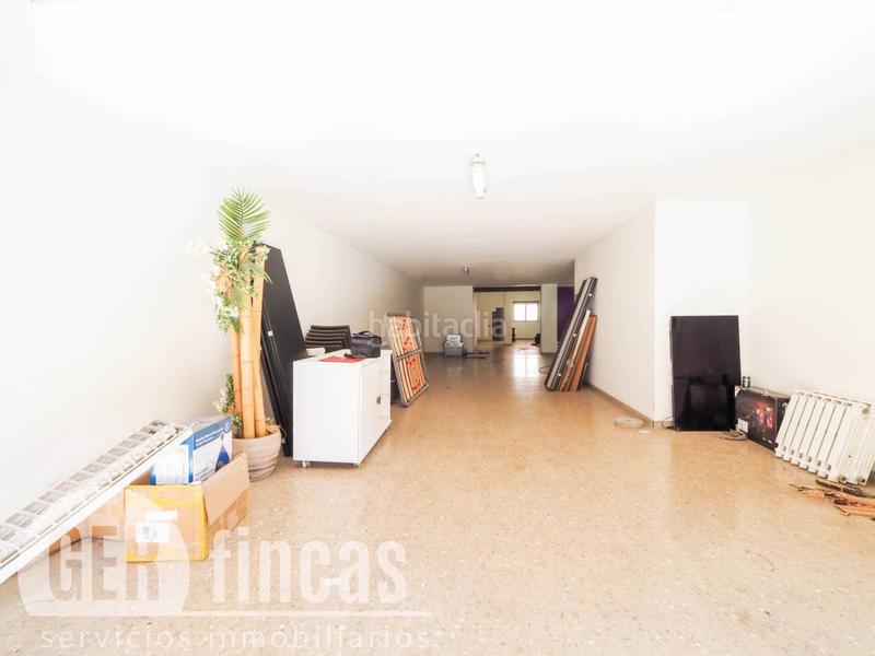 Foto 8a0bc9a9-1609-4010-9df5-9a3e0850a47e. Local comercial a Plaça Catalunya - Escola Industrial Terrassa